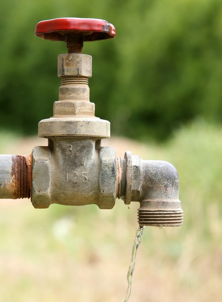 Utendørs vannkran – Vedlikehold og reparasjon!